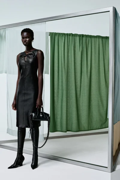 Look 14